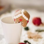 gingerbread mug topper